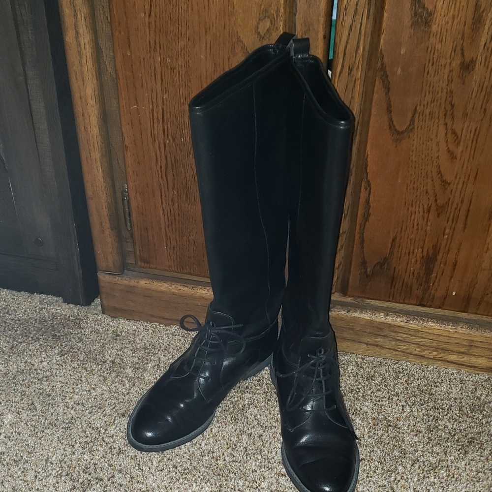 Elegant Black Riding Boots